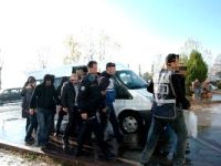 Uyuşturucu şebekesini çökerten polise teşekkür mailleri yağıyor.