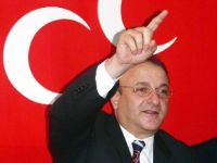 MHP'li Vural: Arınç, hesap vermekten kaçıyor