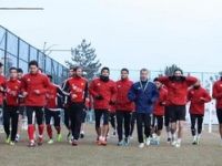 Eskişehirspor Teknik Direktörü Skibbe: Play-off’lar için kazanmalıyız.