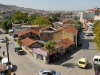 Osmangazi'de caddeler genişliyor