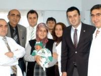 Yeni yılın ilk bebeğine Bursaspor'dan altın