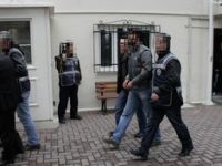 Patronunun evini kiralık hırsıza soydurduğu iddiasıyla tutuklandı