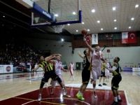 Tofaş, Fenerbahçe Ülker'i 89-87 yendi