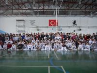 Eskişehir’de 300 tekvandocu kuşak bağladı