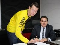 Eskişehirspor, Macar Akos Elek’i renklerine bağladı