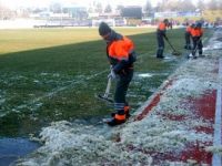 Galatasaraylı futbolcular,zemin incelemesi yaptı