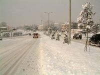 Düzce’de kar yağışı hayatı olumsuz etkiliyor