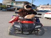 60 yaşındaki Ayşe Bayram, alışverişini ATV ile yapıyor
