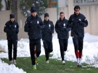 Galatasaray'da Necati Ateş ilk antrenmanına çıktı