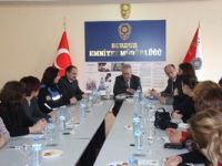 Polis, aile içi şiddete karşı kadın derneklerinden destek istedi