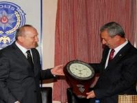 Vali Yardımcısı Nahsen Badeli Emekli oldu.