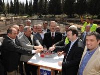 Hayırsever, mezarlığa cami yaptırıyor