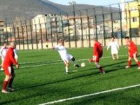 Gemlik futbol sahası hizmete girdi