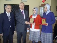 İmam hatipli kızlar, TÜBİTAK proje yarışmasında bölge birinci oldu