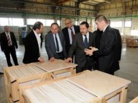 Robotları kullandıkları işletmeden 40 ülkeye mermer satıyorlar