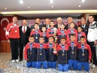 İshakpaşa İlköğretim Okulu Dünya Kupası'na katılacak