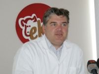 Ahmet Eker: Süt içen 7 milyon öğrenciden 35 bininin rahatsızlanması normal