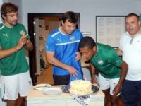 Gökçek Vederson, 31. yaş gününü Özlüce Tesisleri’nde takım arkadaşları ile kutladı.