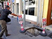 Eskişehir'de rögar kapağına basan vatandaş çukura düştü