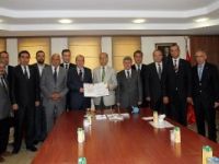 Karacabeyli sanayicilerden ilçeye modern okul