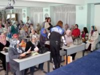 Polisten velilere 'Aile İçi İletişim' semineri