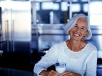 Osteoporozdan Korunmak için Günde İki Bardak Süt