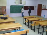 Simav İlçe Milli Eğitim Müdürlüğü, okula gitmeyen öğrencilerin peşinde