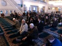 Atatürk, Beylikdüzü’nde törenlerle ve dualarla anıldı.