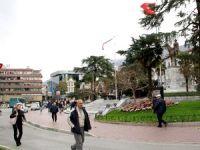 Şiddetli lodos hayatı olumsuz etkiliyor
