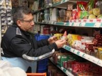 Zabıta son kullanma tarihi geçmiş ürünleri topladı
