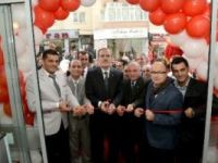 Bursa'nın rekortmen börekçisi ikinci şubesini açtı