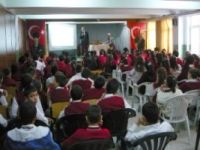Toplumda rol model kişiler ilkokul öğrencilerine başarı hikayelerini anlatıyor