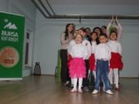 Görme engelliler için tiyatro