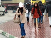 Bursa güne karla uyandı