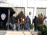 'Seni evlendirelim' diyerek 4 bin lirasını aldılar