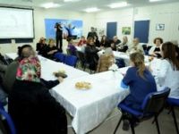 Hayvan dostları, sahipsiz hayvan barınağında bir araya geldi