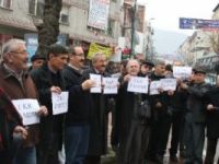 Tüketicilerden benzin zammına türkülü protesto