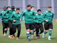 Bursaspor polis eşliğinde çalıştı