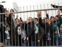 Bursaspor taraftarları, tesisleri bastı