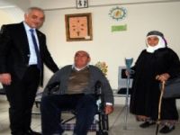 Recep Deniz tekerlekli sandalyeye kavuştu.