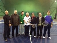 Bakan Şimşek, Twitter’da söz verdi sabah namazında tenis oynadı