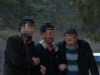 Annesini döven dayısını öldürdü