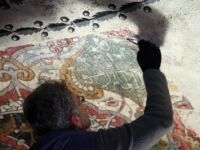 150 yıllık sıvanın altından 550 yıllık tarih çıktı