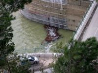 Gönüllüler suların nasıl kirletildiğini resimledi