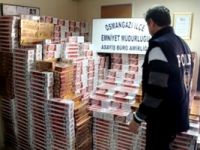 Lüks arabayla kaçak sigara sevkiyatı
