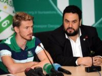 Serdar Aziz: Futbolu Bursaspor'da bırakmak istiyorum