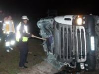 TIR'daki ağır yaralı sürücü güçlükle çıkarıldı