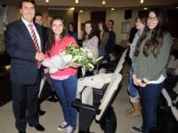 Başkan Dündar, Rusçuk’tan gelen öğrencileri ağırladı