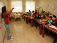 160 miniğe İngilizce eğitimi