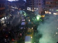 Bursaspor taraftarları 'temiz lig' için sokağa döküldü